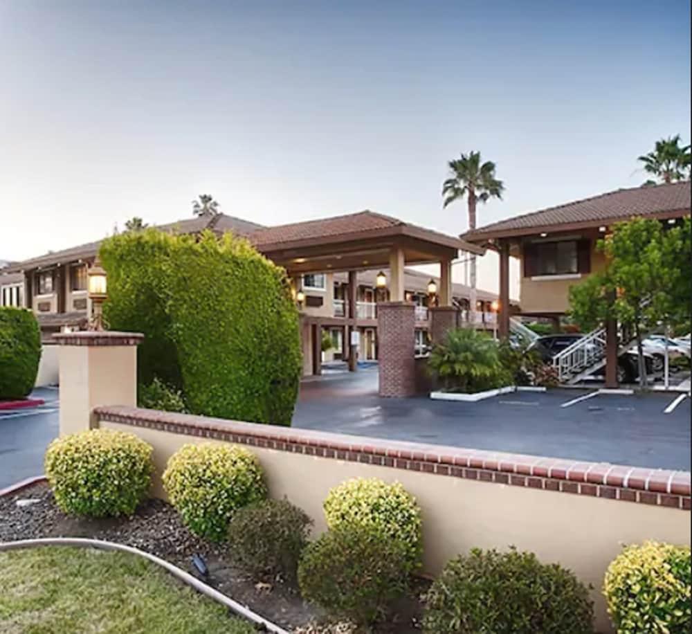 Surestay Plus Hotel By Best Western Mountain View Εξωτερικό φωτογραφία